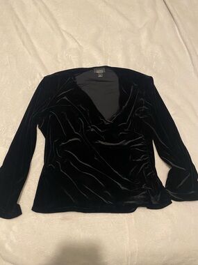 dressbarn Black Velvet V-Neck Top